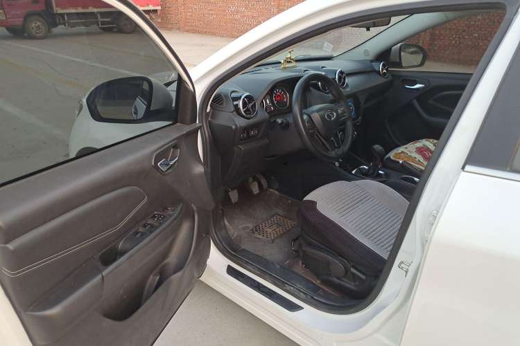 Used Soueast DX3 2019 1.5L Manual Luxury Model China VI Standard