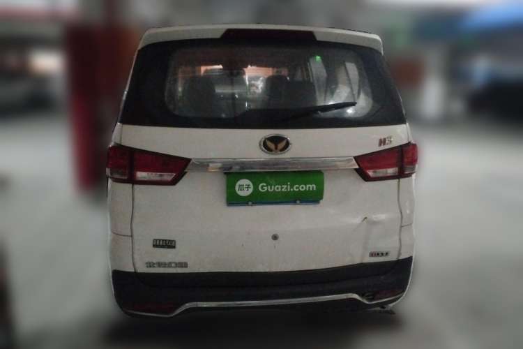 Used HYOSOW H3 2015 1.5L manual luxury version