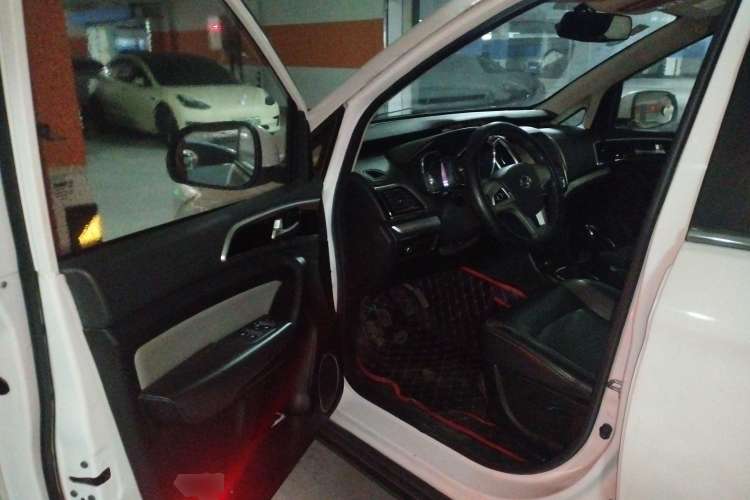 Used HYOSOW H3 2015 1.5L manual luxury version