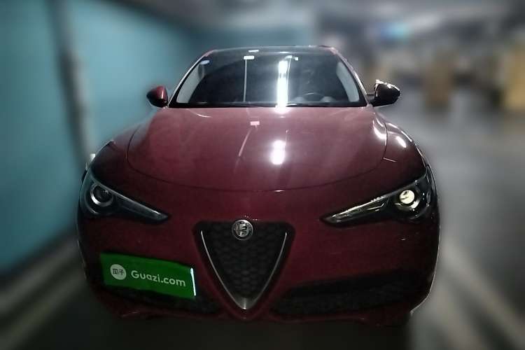 Used Alfa Romeo Stelvio 2017 2.0T 200HP Elite Edition Front