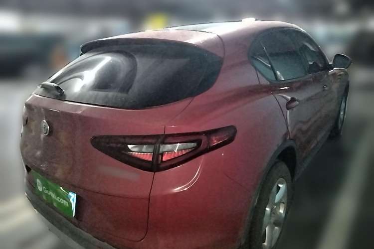 Used Alfa Romeo Stelvio 2017 2.0T 200HP Elite Edition Rear Right 45 Deg