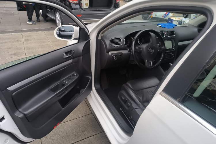 Used Volkswagen Golf 2011 1.4 TSI Luxury Touring Edition