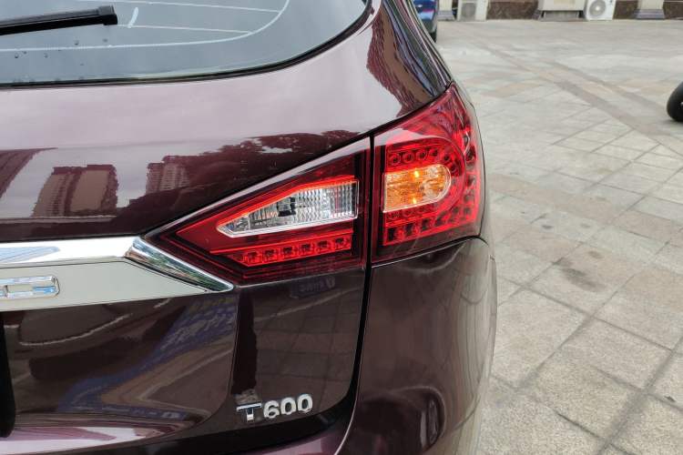 Used Zotye T600 2016 1.5T Manual Luxury Edition
