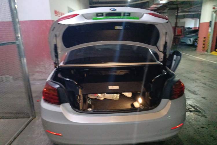 Used BMW 4 Series 2016 420i Convertible Fashion Model
