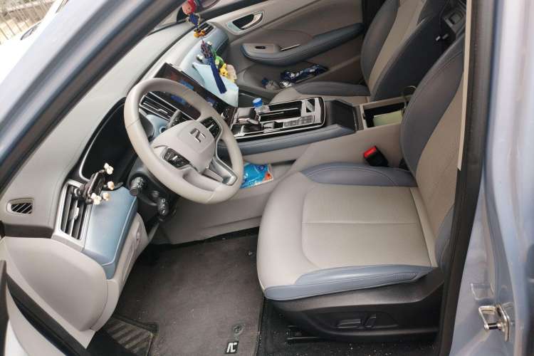 Used Rising ER6 2021 New Dynamic Edition 620km Smart Enjoyment Version
