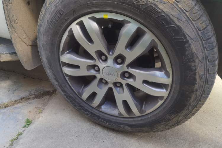 Used Ford Everest 2017 2.0T Gasoline Automatic 4x4 Luxury Edition 5 Seats