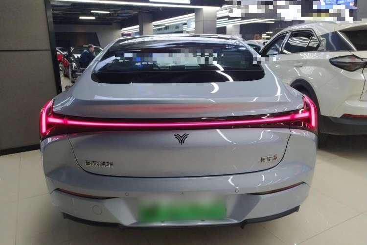 Used NETA S 2022 Pure Electric 715 km Range Rear-Wheel Drive Mid-Range Version
