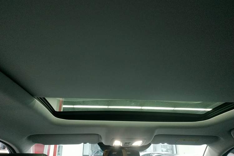 Used Changan UNI-K iDD 2022 Blue Whale iDD 130km 1.5T Prestige Model
