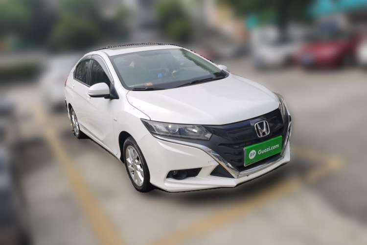 Used Honda Gienia 2017 1.5L CVT Comfort Version Front Right 45 Deg