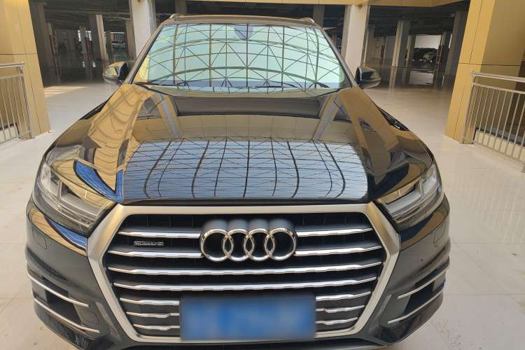 Used Audi Q7 2019 45 TFSI Comfort Model