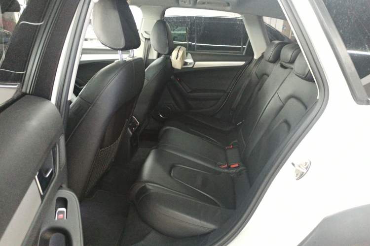 Used Audi A4 2014 40 TFSI allroad quattro plus version