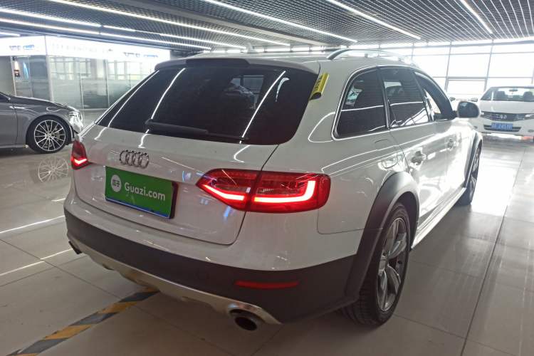 Used Audi A4 2014 40 TFSI allroad quattro plus version