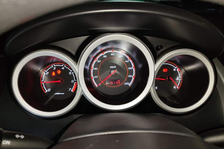 Used Changan CX20 2014 1.4L Manual Sport Version China IV Standard