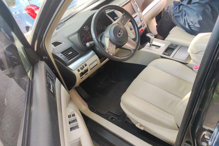 Used Subaru Legacy 2010 2.0i Luxury Navigation Edition
