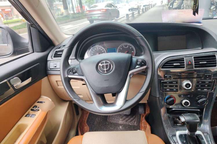 Used Brilliance V5 2012 1.6L Automatic Luxury Version
