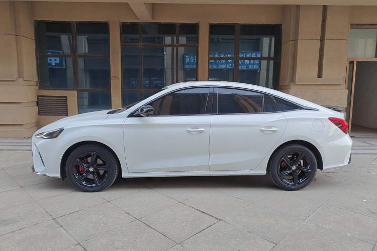 Used MG 5 Scorpio 2022 1.5T Trophy Sport Luxurious Edition