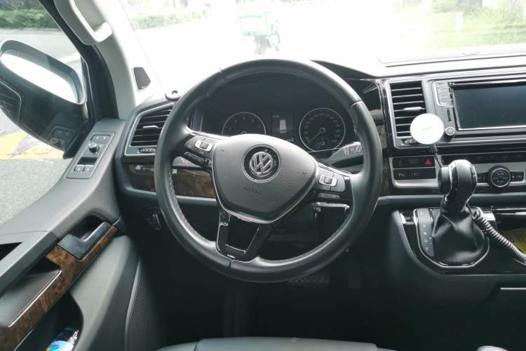 Used Volkswagen Multivan 2019 2.0 TSI 4x4 Prestige Edition 7-Seater