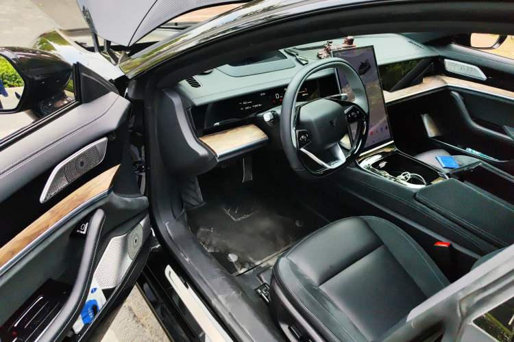 Used NETA S 2022 All-Electric 650 km Four-Wheel Drive Premium Version
