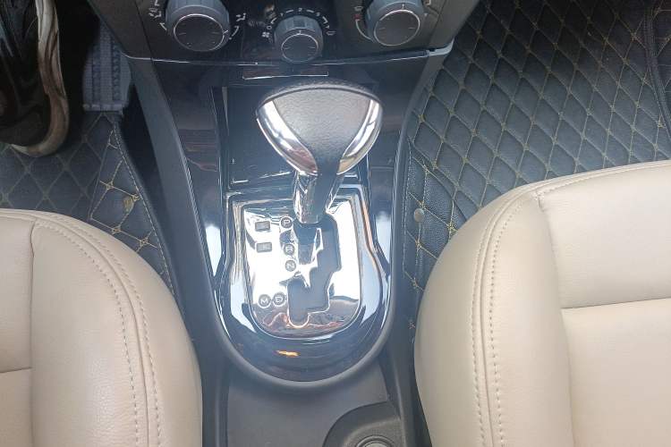 Used Citroen C-Quatre 2013 Sedan 1.6L Automatic Prestige Model Gear Lever