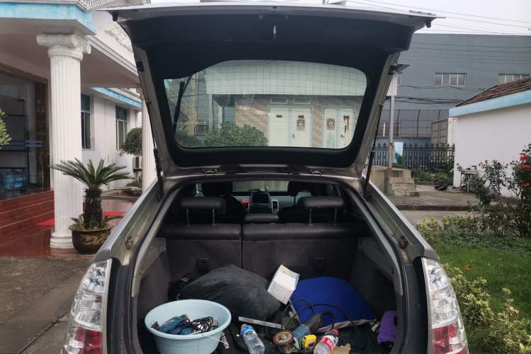 Used Toyota Prius 2006 1.5L Leather-Trimmed Navigation Version