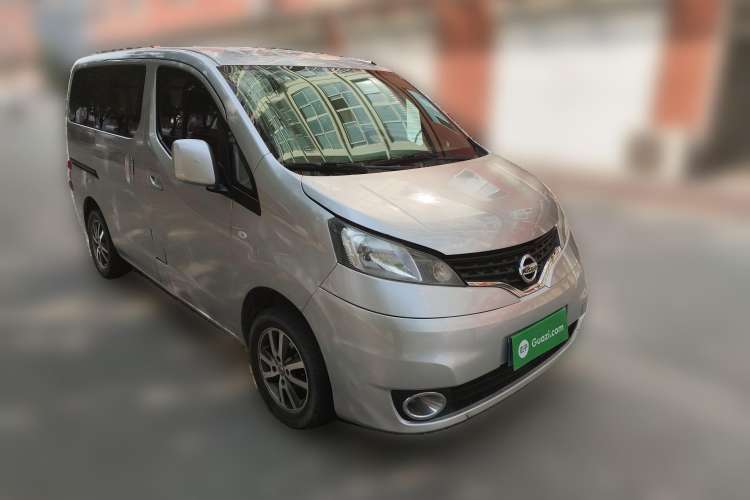 Used Nissan NV200 2010 1.6L Luxury Model Front Right 45 Deg