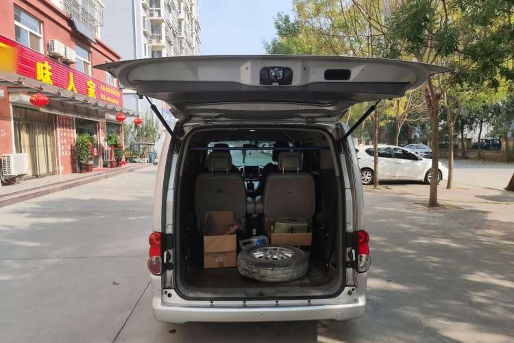 Used Nissan NV200 2010 1.6L Luxury Model Trunk