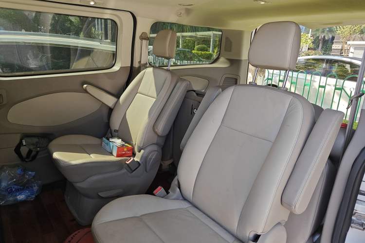 Used Ford Tourneo Custom 2017 2.0T Automatic Elite Version
