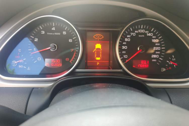 Used Audi Q7 2010 3.6 FSI quattro Luxury Model
