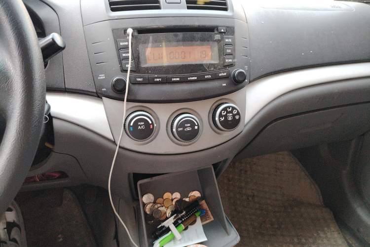 Used CHANGAN Alsvin 2012 Sedan 1.5L Manual Luxury Model