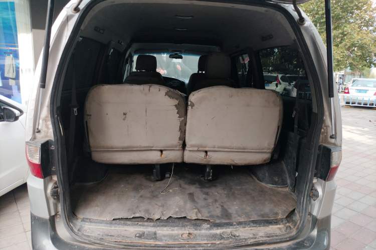 Used JAC Refine 2011 2.0L Shuttle Gasoline Standard Edition HFC4GA3
