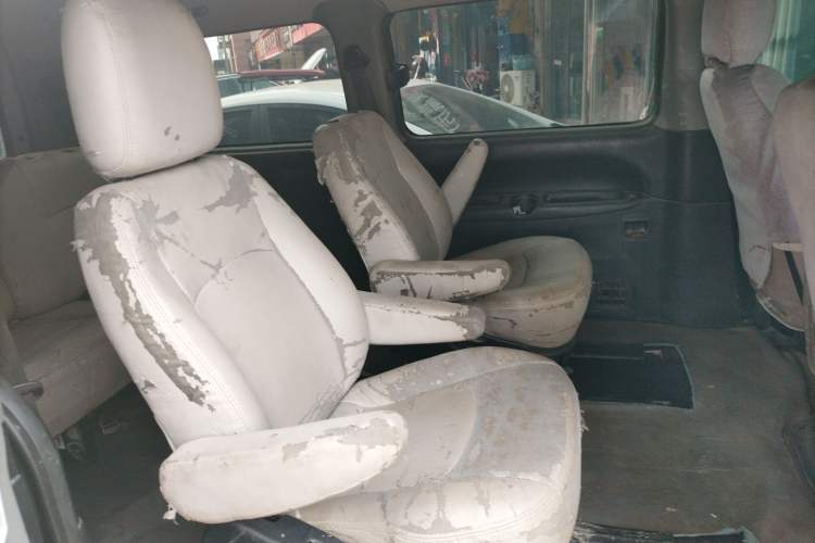 Used JAC Refine 2011 2.0L Shuttle Gasoline Standard Edition HFC4GA3
