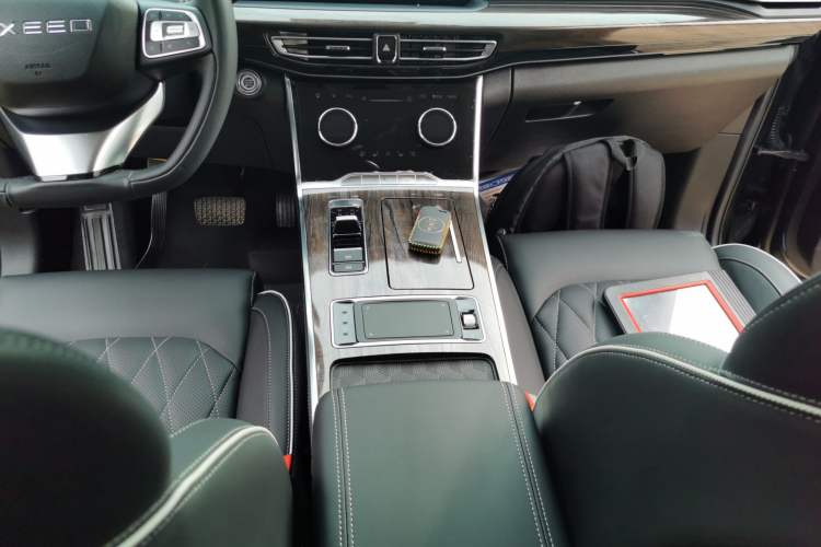 Used EXEED Lanyue 2021 400T Two-Wheel-Drive Xingrui Pro Edition 7-Seater
