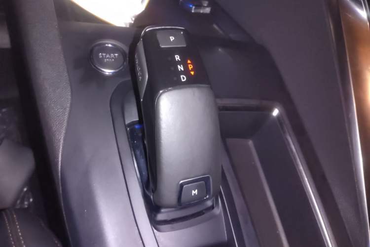 Used Peugeot 5008 2017 380THP 7-Seater Elite Edition
