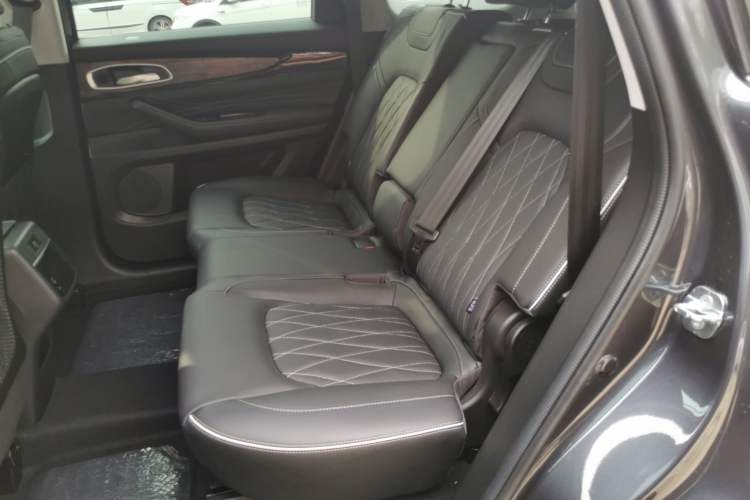 Used EXEED Lanyue 2021 400T Two-Wheel-Drive Xingrui Pro Edition 7-Seater
