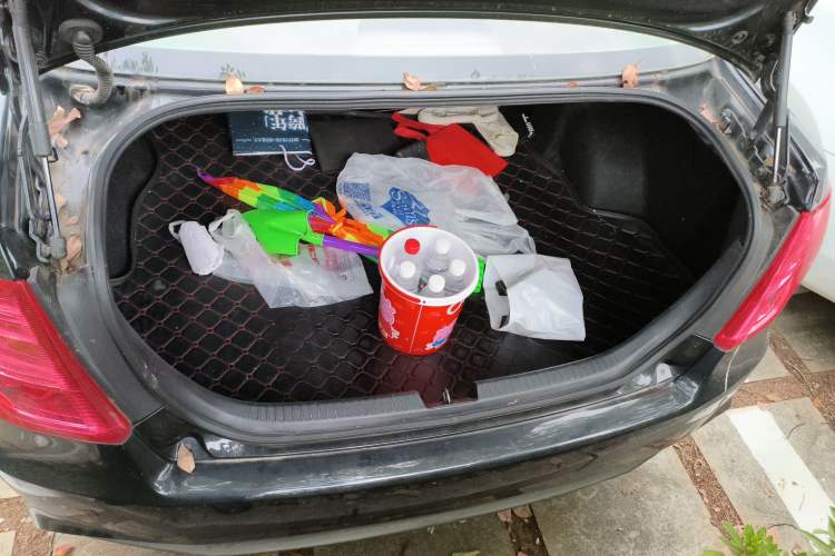 Used Bestune B50 2013 1.6L automatic luxury version
