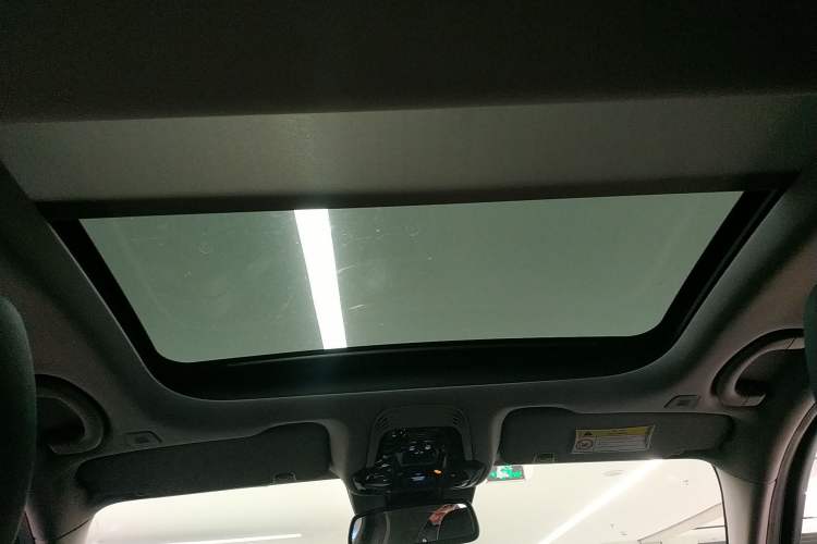 Used Alfa Romeo Giulia 2017 2.0T 280HP Luxury Edition
