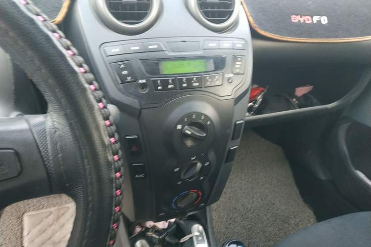 Used BYD F0 2013 1.0L AMT XuanKu Model
