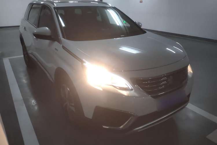 Used Peugeot 5008 2017 380THP 7-Seater Elite Edition
