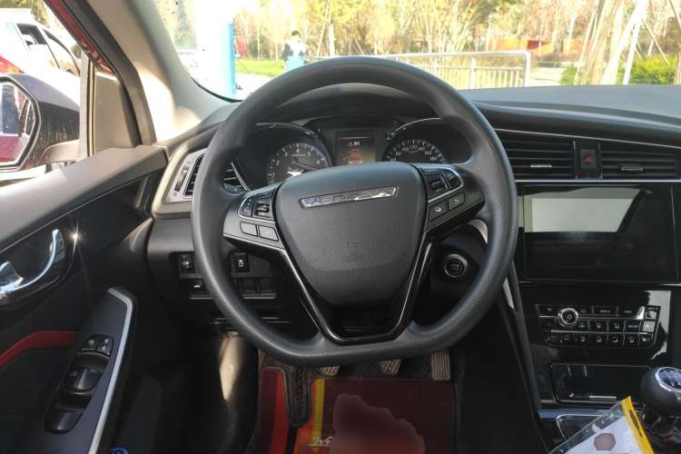 Used Venucia D60 2018 1.6L Manual Smart Connect Elite Edition Steering Wheel