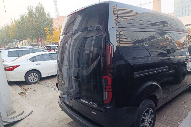 Used Ford Transit 2023 2.0T Diesel Manual Multifunction Commercial Vehicle Mid-axle Mid-roof 5/6 Seats
