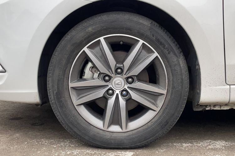 Used CHANGAN Eado New Energy 2018 1.0T PHEV Navigation Model Left Front Wheel Hub