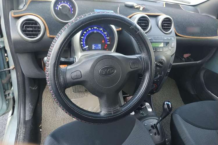Used BYD F0 2013 1.0L AMT XuanKu Model
