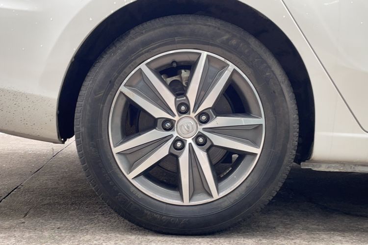 Used CHANGAN Eado New Energy 2018 1.0T PHEV Navigation Model Right Rear Wheel Hub