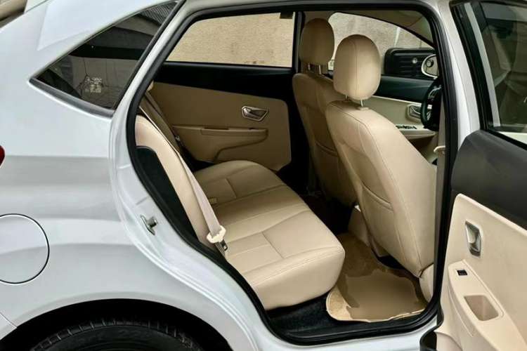 Used Chery Fengyun 2 2013 Hatchback 1.5L Manual Ruiyi Edition
