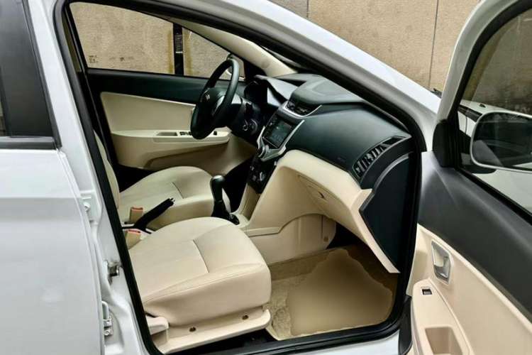 Used Chery Fengyun 2 2013 Hatchback 1.5L Manual Ruiyi Edition
