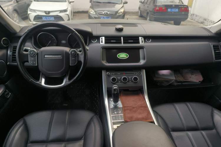 Used Land Rover Range Rover Sport 2017 3.0 SC V6 SE
