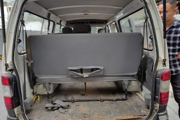 Used Jinbei Hiace 2011 2.0L Fifth-Generation Kuaiyunwang Comfort Type K 4G20B
