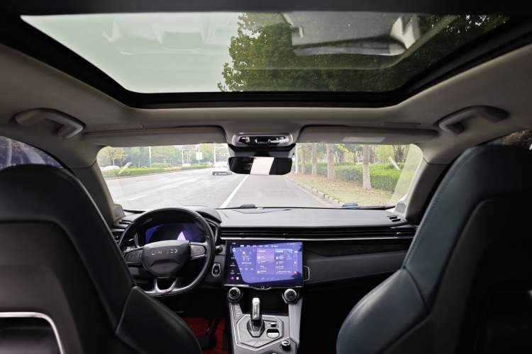 Used Lynk & Co 05 2020 2.0TD Two-Wheel Drive Shine Halo