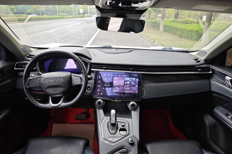 Used Lynk & Co 05 2020 2.0TD Two-Wheel Drive Shine Halo