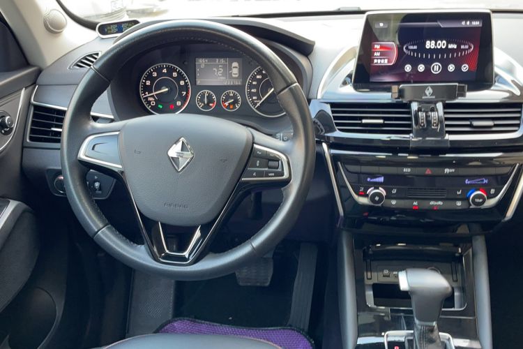 Used BORGWARD BX5 2017 20TGDI Automatic Two-Wheel Drive Pioneer Edition